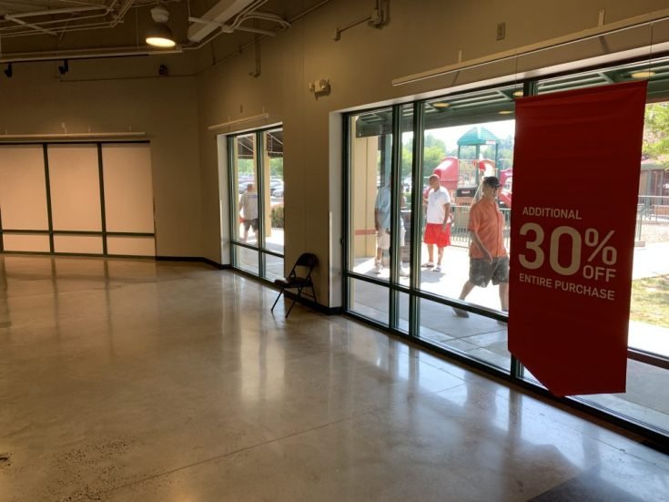 Hagerstown's Nike Factory Store 1998 - 2019 - Bent Corner