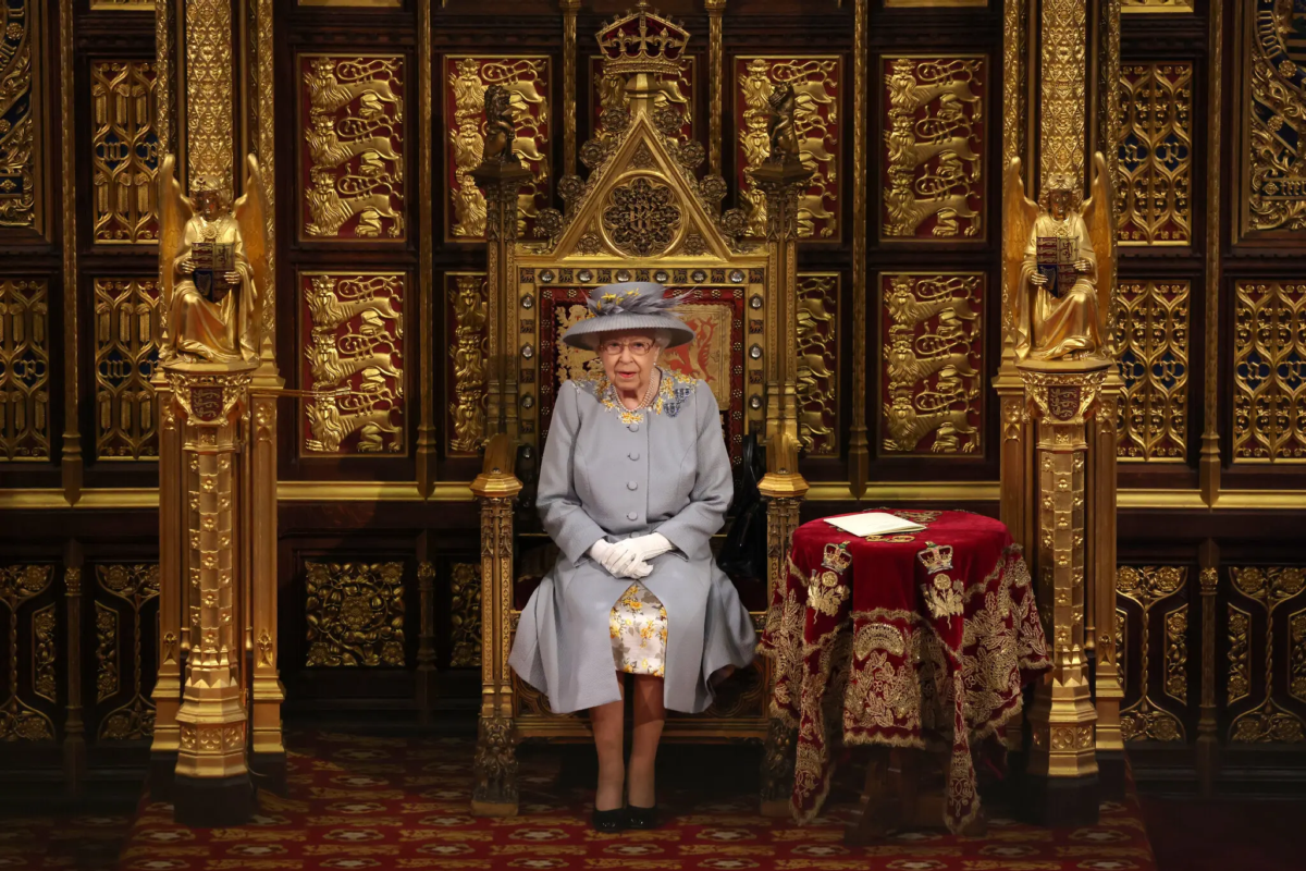 Queen Elizabeth II 1926 â€“ 2022 - Bent Corner